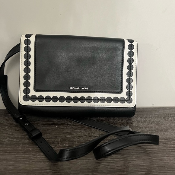 Michael Kors satchel - Picture 1 of 3